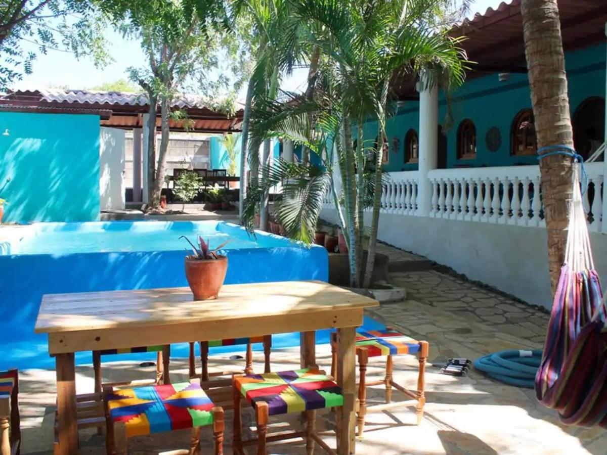 Casa De Los Cocos Bed & Breakfast Transito ภายนอก รูปภาพ